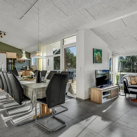 Gorgeous In With Sauna